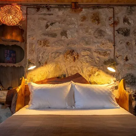 3 Guest house